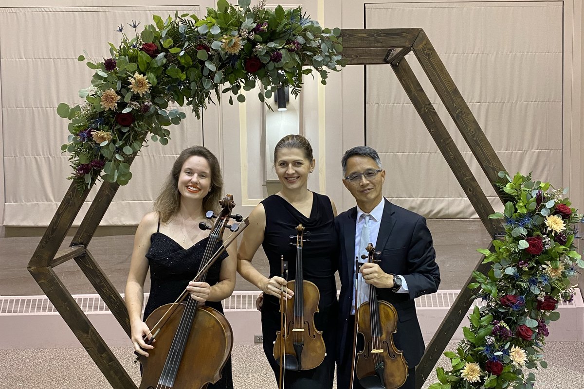 Trio Arch 1200x800